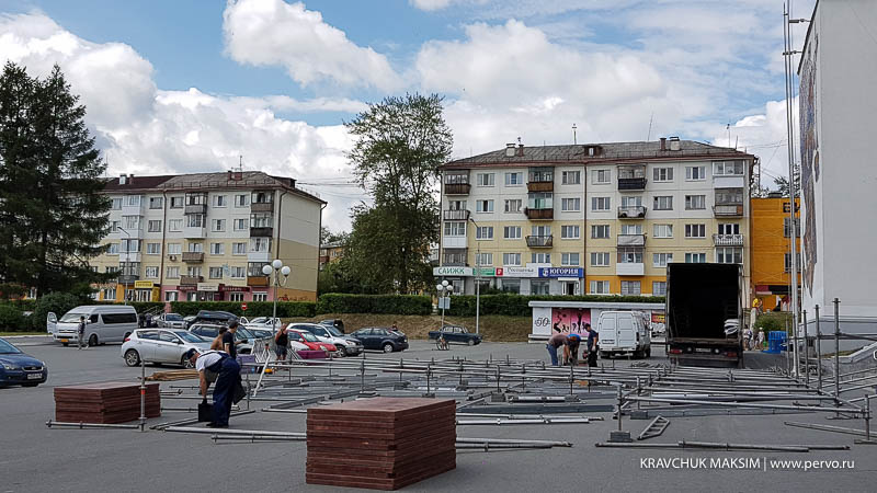 Запасной выход, Блестящие и C.C. Catch - программа праздника «День города» и «День металлурга»