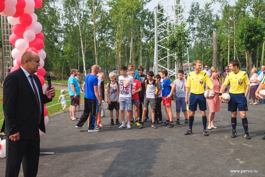 В Первоуральске открылся новый стадион
