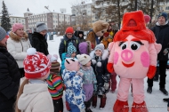 «Веселые старты» от «Единой России» и «Молодой гвардии» «Веселые старты» от «Единой России» и «Молодой гвардии»