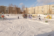 Праздник в расчищенном дворе Праздник в расчищенном дворе