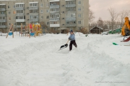 Праздник в расчищенном дворе Праздник в расчищенном дворе