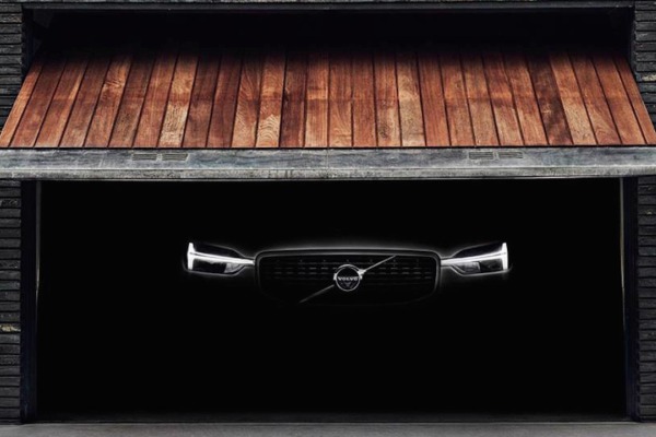 Volvo показала оптику нового XC60