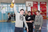 Преподаватели и студенты программы «Будущие Белой металлургии» тренируются в сдаче нормативов ГТО Преподаватели и студенты программы «Будущие Белой металлургии» тренируются в сдаче нормативов ГТО