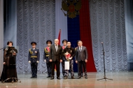 Глава Первоуральска и депутаты поздравили мужчин с Днем защитника Отечества Глава Первоуральска и депутаты поздравили мужчин с Днем защитника Отечества