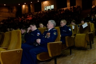 Глава Первоуральска и депутаты поздравили мужчин с Днем защитника Отечества Глава Первоуральска и депутаты поздравили мужчин с Днем защитника Отечества