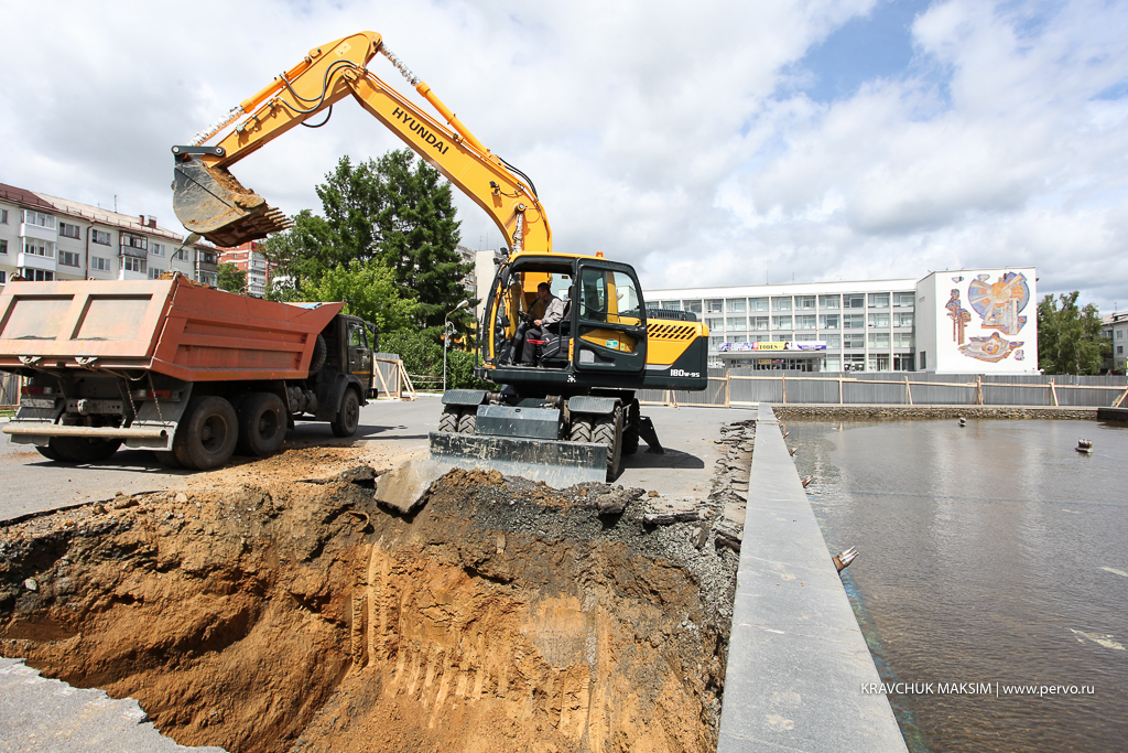 В Первоуральске приступили к реконструкции фонтана