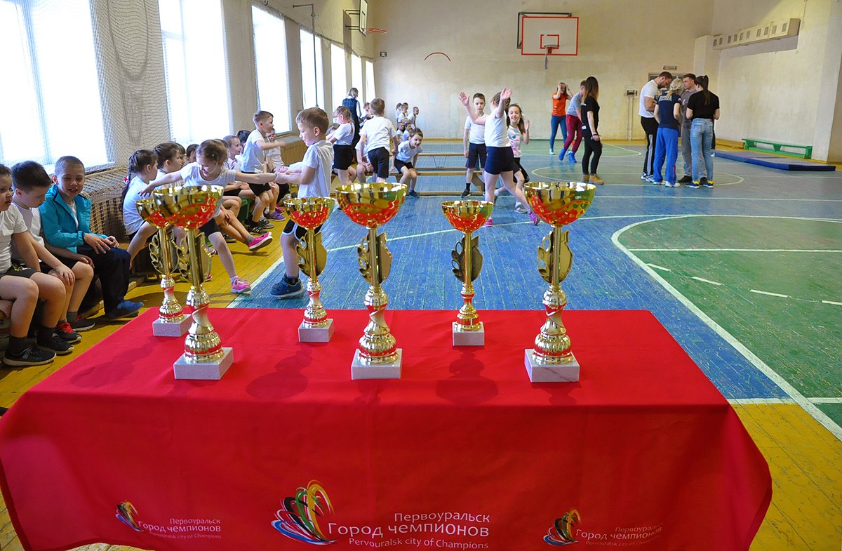 «Первоуральск – город чемпионов» продолжает марафон спортивных школьных праздников