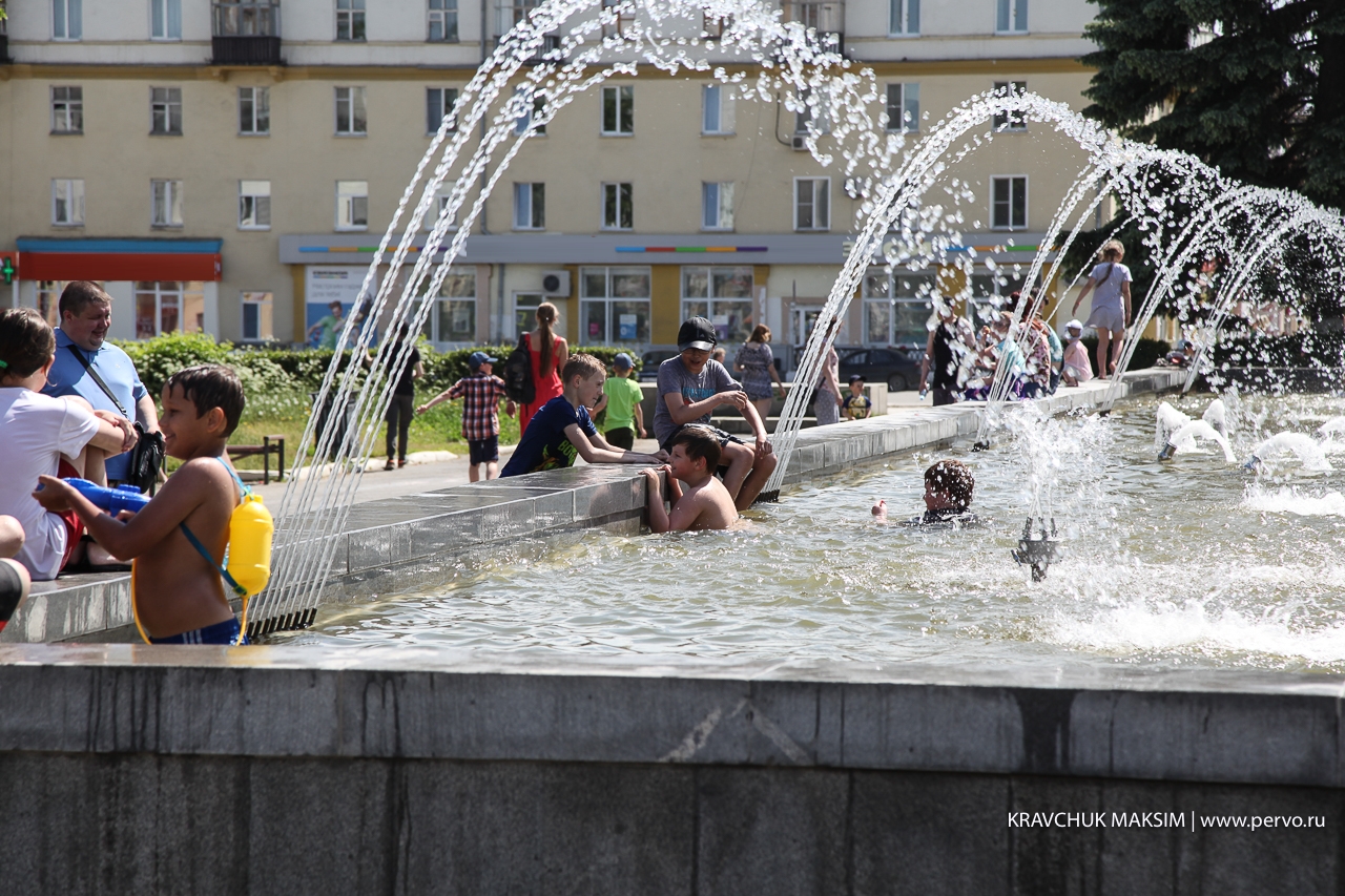 В выходные в городе +33°C