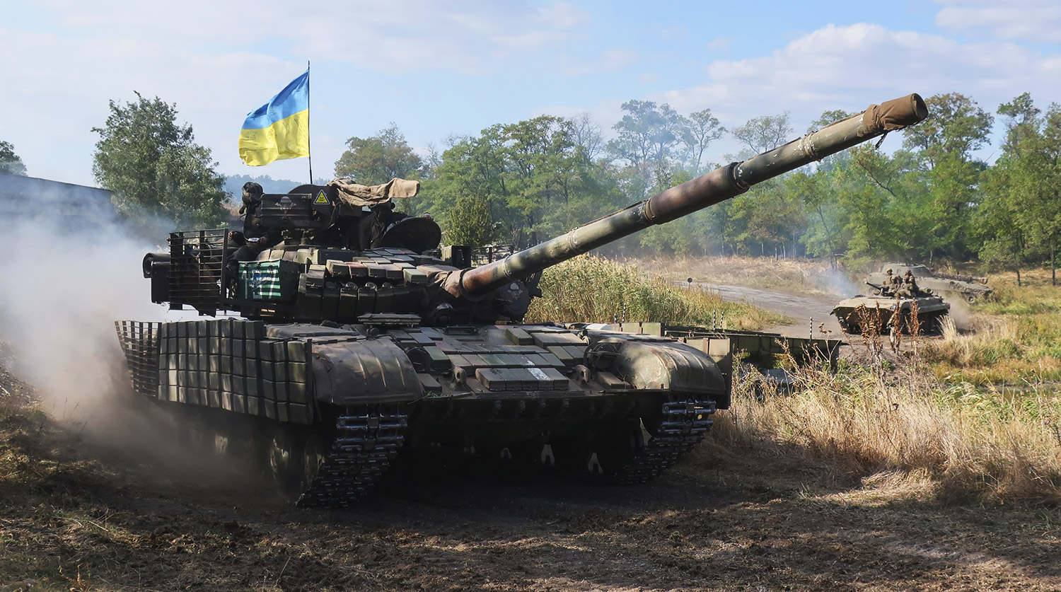 В соцсетях оценили сообщение Порошенко о новых украинских танках