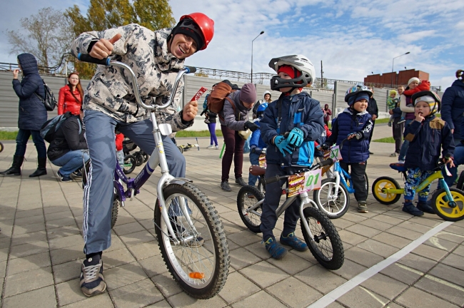 Более 70 детей приняли участие в областном первенстве по беговелоспорту в Первоуральске