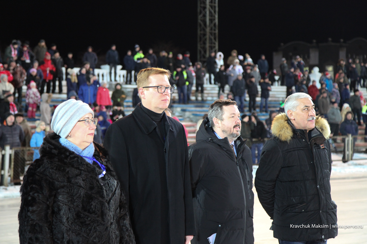 Новый хоккейный сезон в Первоуральске открыли с размахом