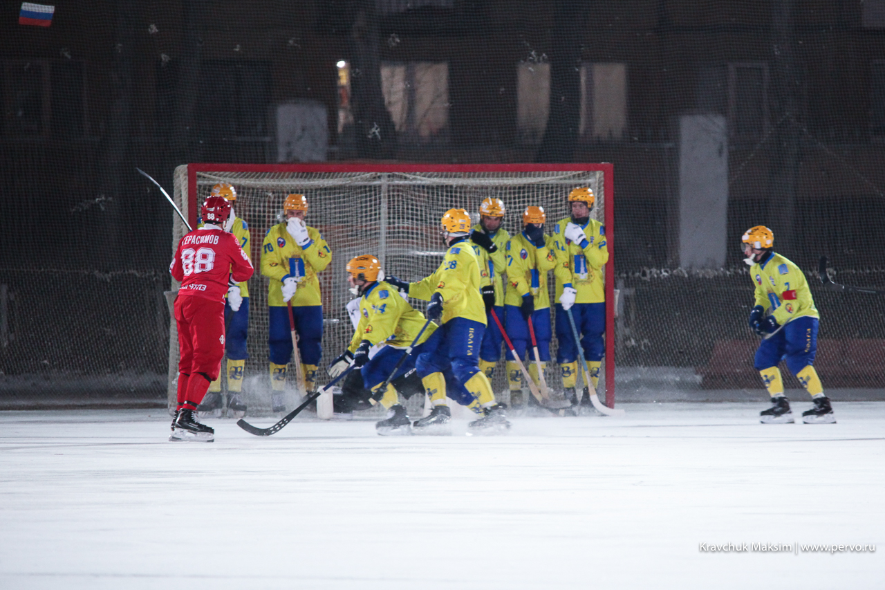 Новый хоккейный сезон в Первоуральске открыли с размахом