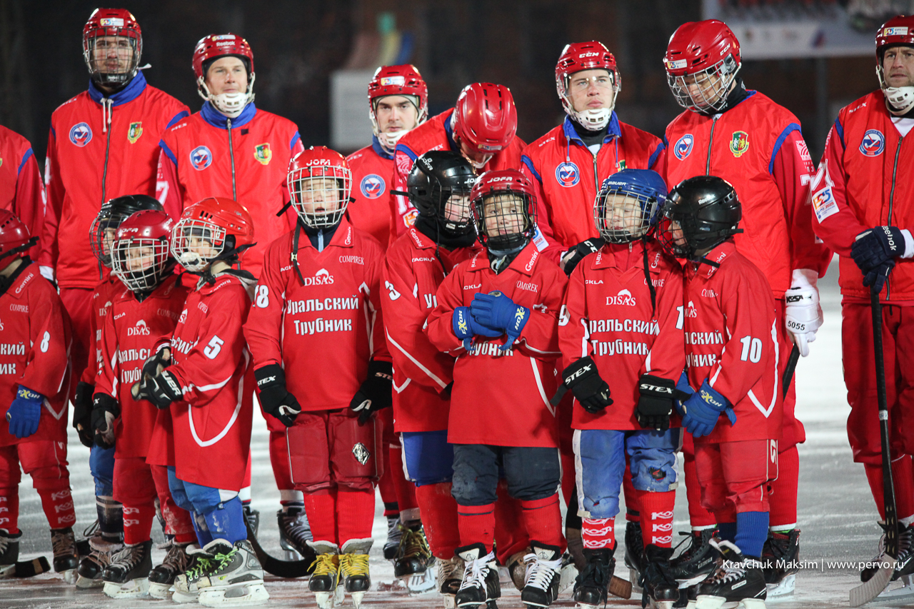 Новый хоккейный сезон в Первоуральске открыли с размахом