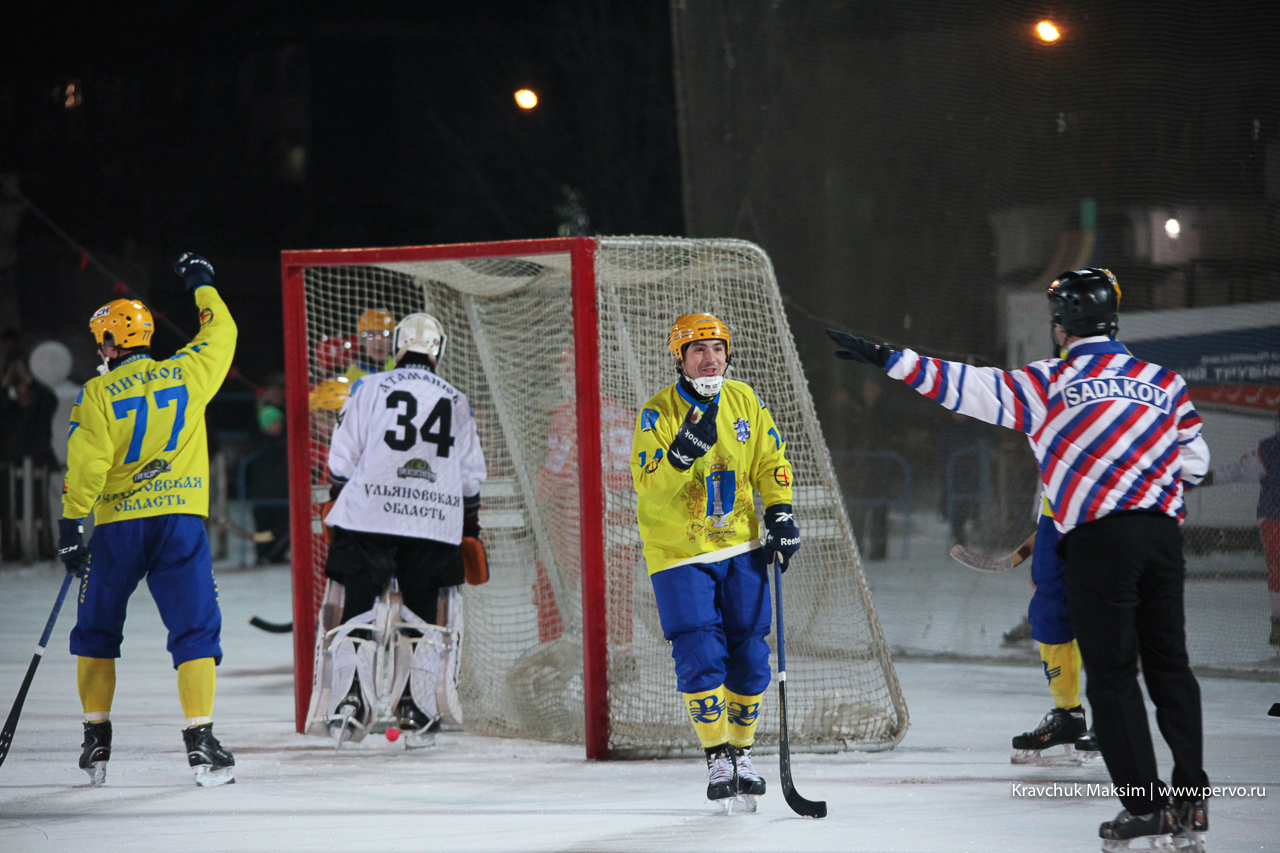 Новый хоккейный сезон в Первоуральске открыли с размахом