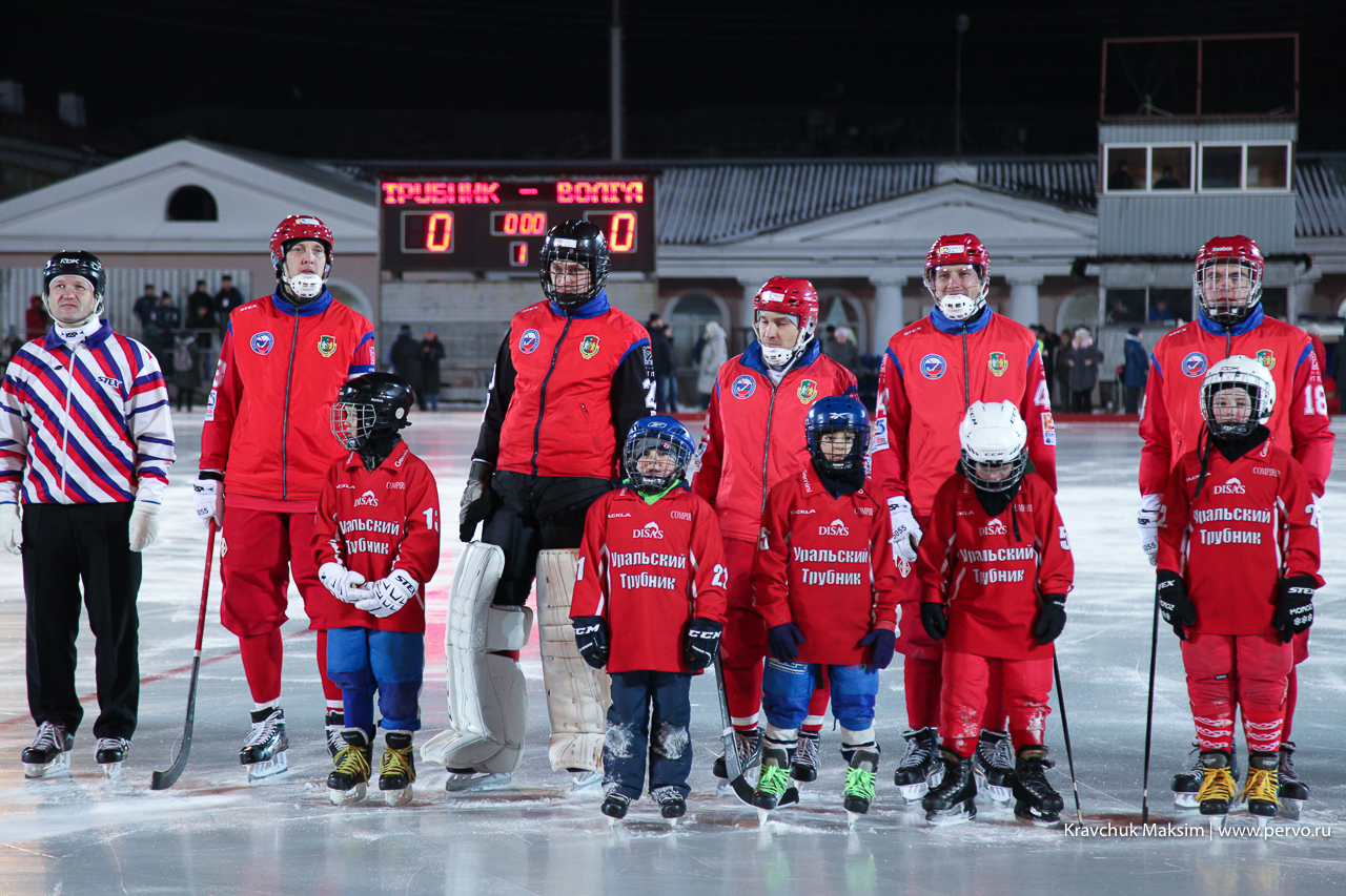 Новый хоккейный сезон в Первоуральске открыли с размахом