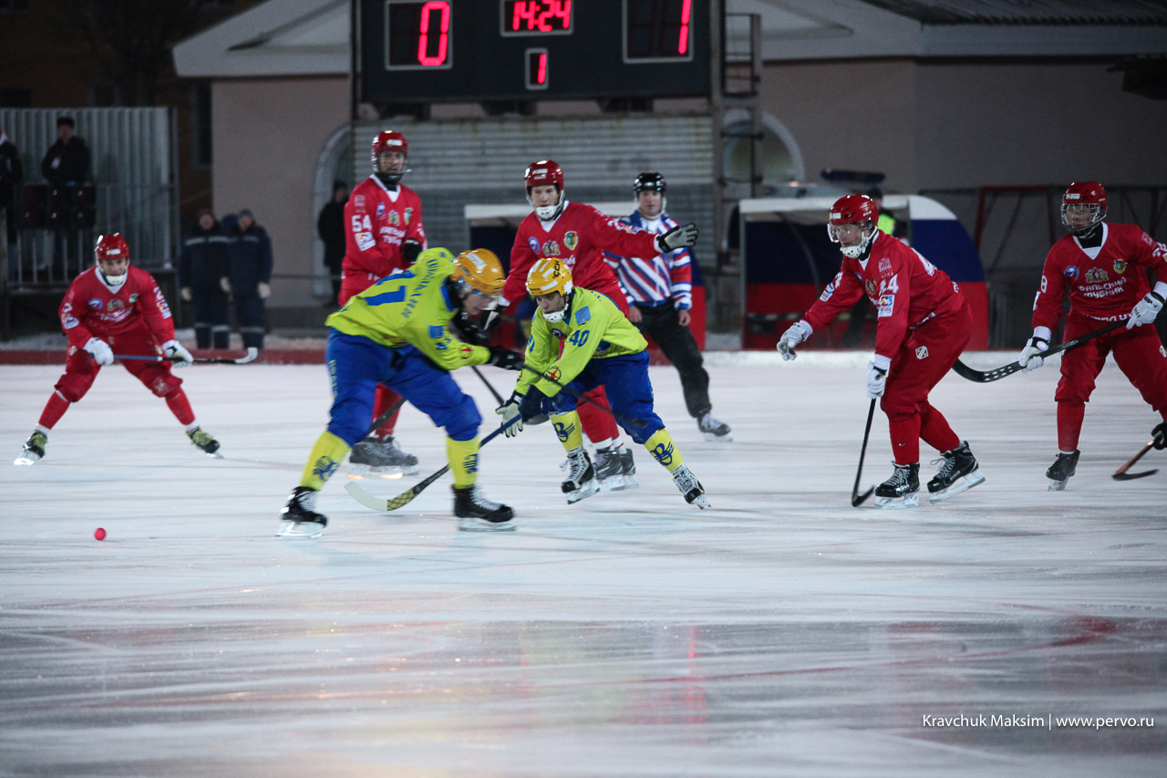 Новый хоккейный сезон в Первоуральске открыли с размахом