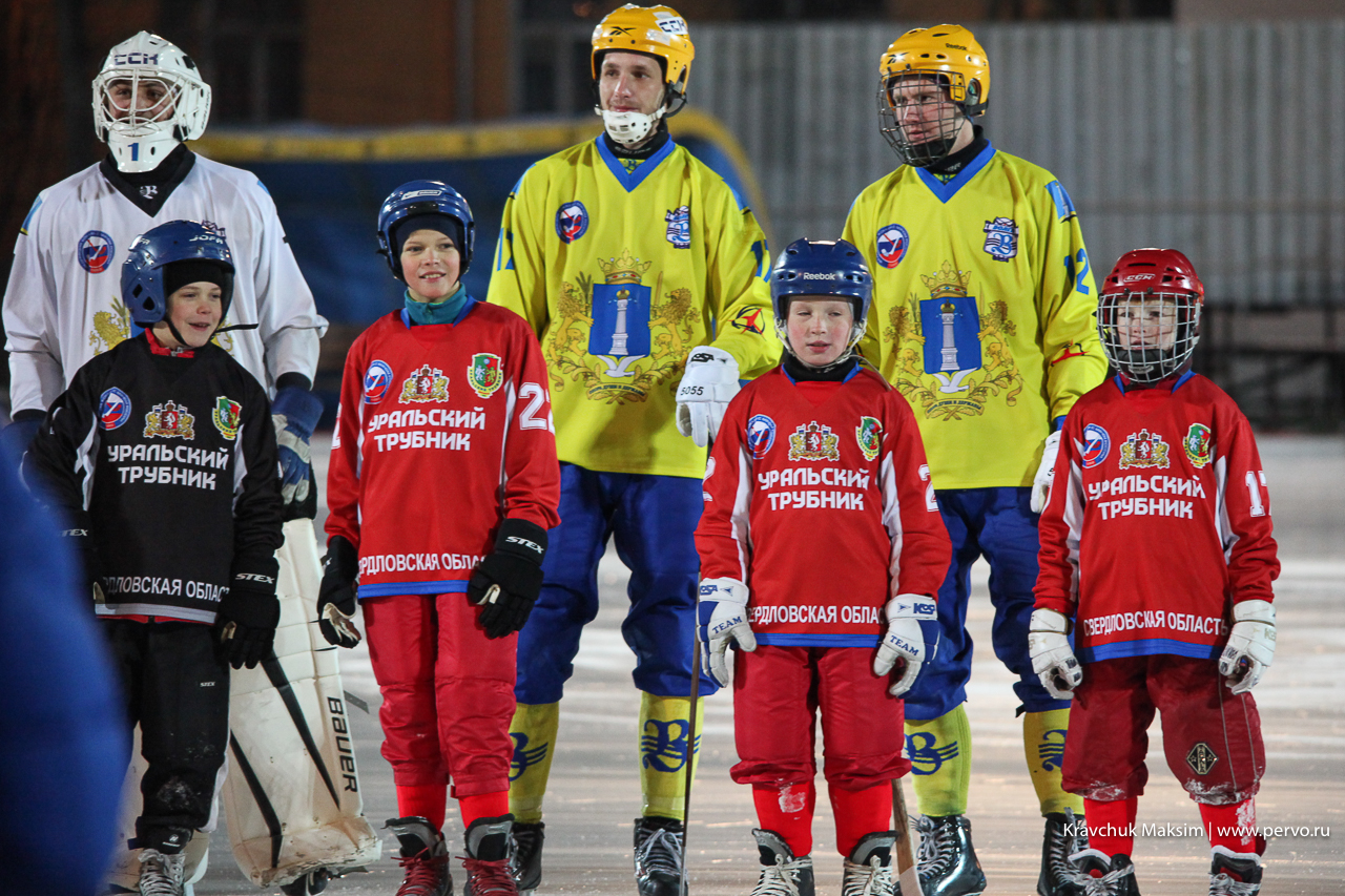 Новый хоккейный сезон в Первоуральске открыли с размахом