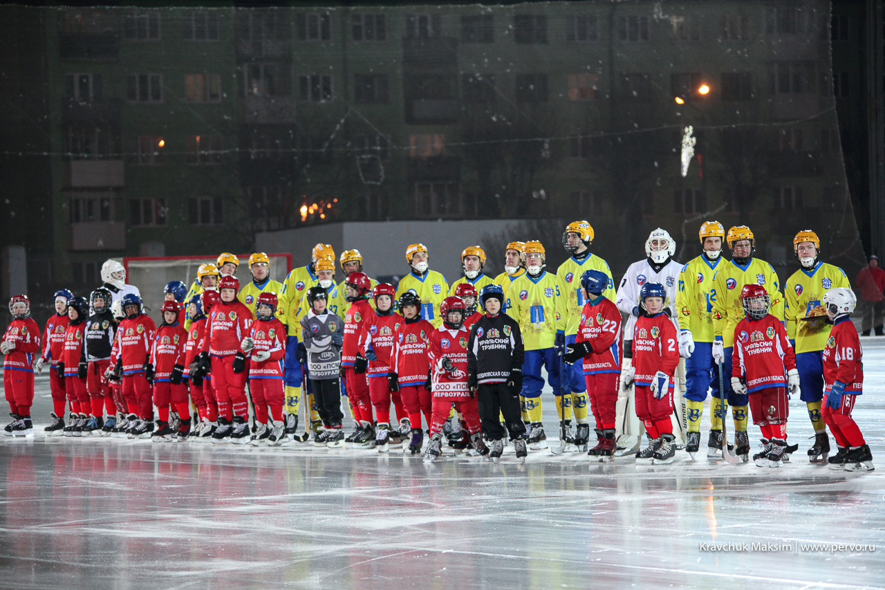 Новый хоккейный сезон в Первоуральске открыли с размахом