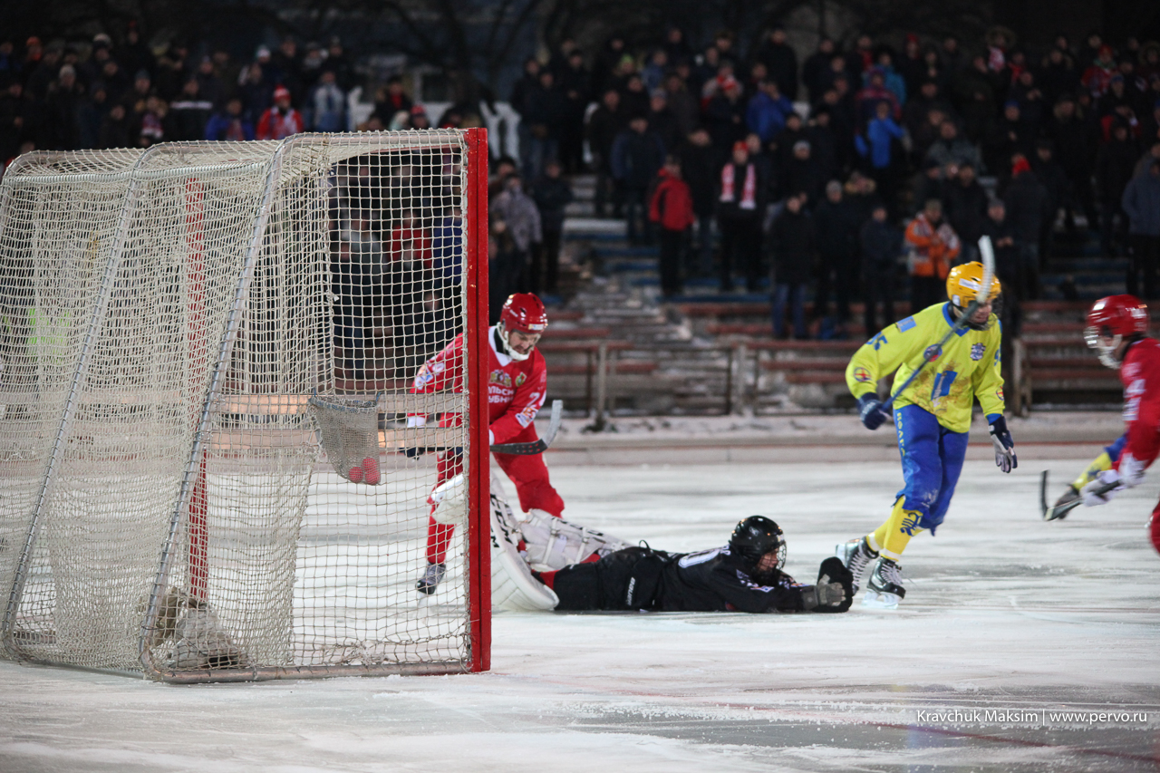 Новый хоккейный сезон в Первоуральске открыли с размахом