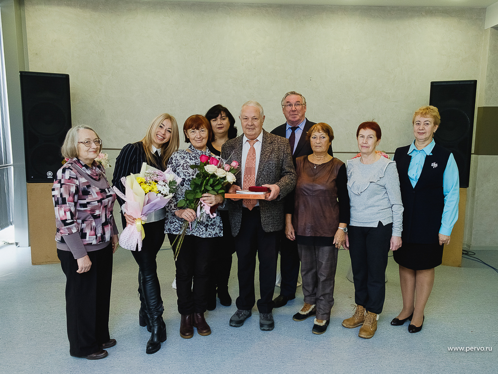 Первоуральцам вручили награды «Совет да любовь»