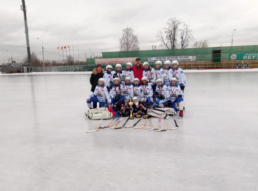 Поздравляем наших хоккеисток с золотом!
