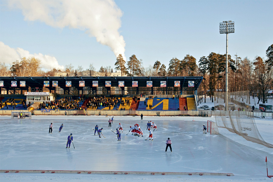 «Уральский трубник» разгромил «Зоркий» в ЧР по хоккею с мячом