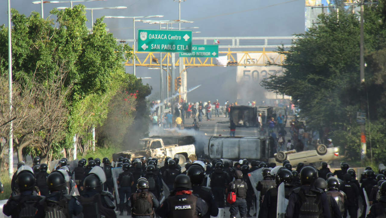 Полиция присоединилась к протестам в Венесуэле