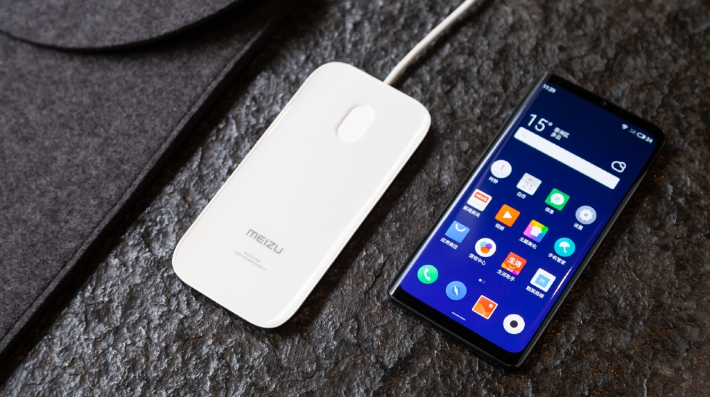 Meizu показала смартфон без кнопок, разъемов и динамиков