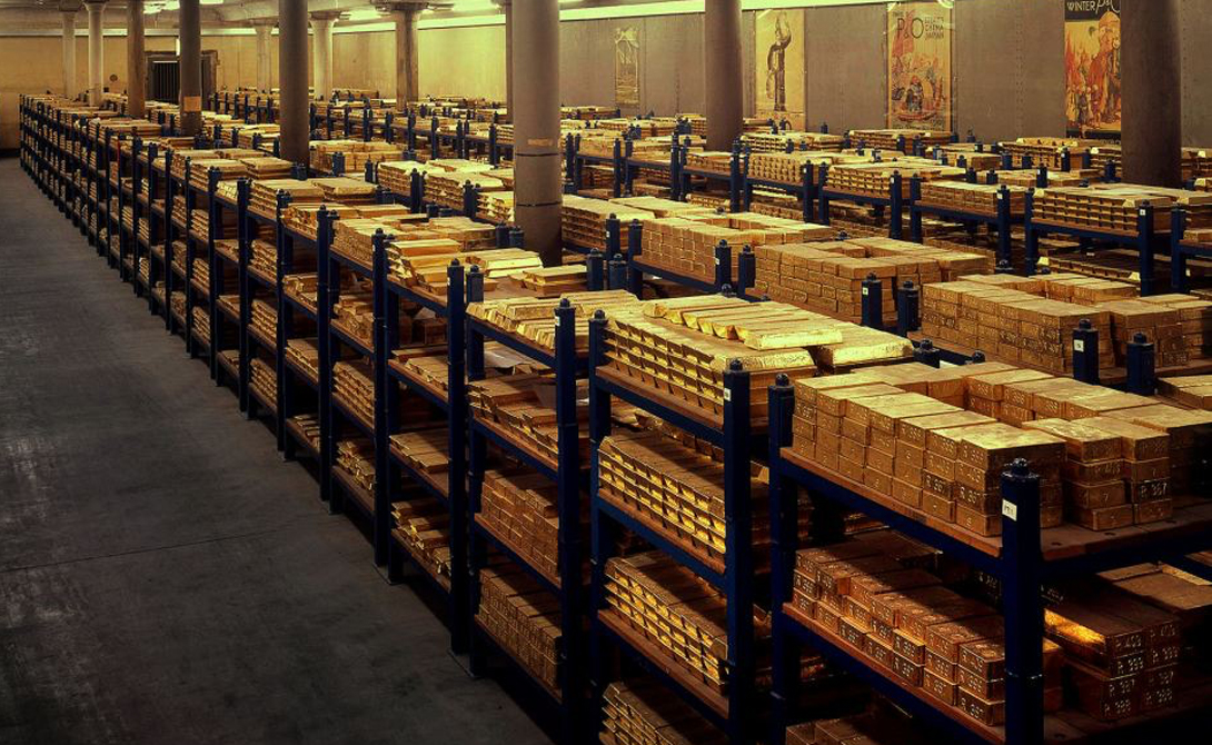 Банк Англии отказался возвращать венесуэльское золото