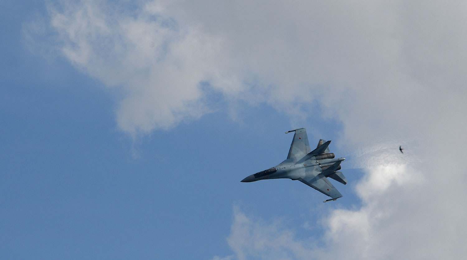 Российский Су-27 перехватил самолет ВВС США над Балтикой