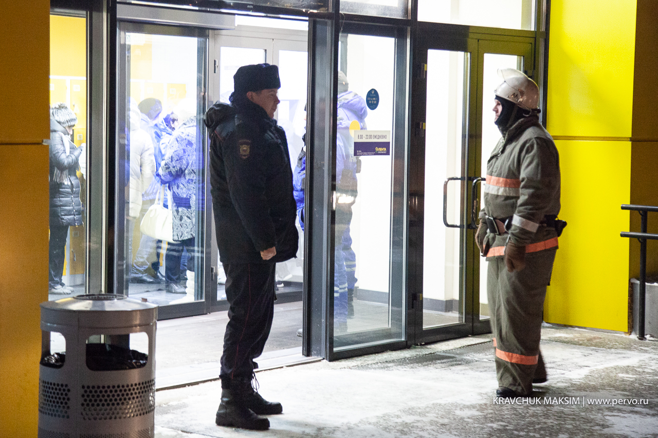 Из-за задымления «Ленту» в Первоуральске срочно эвакуировали