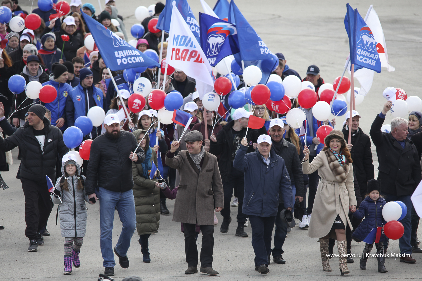 Новости демонстраций. 1 Мая Первоуральск 2022. Первомайская демонстрация Первоуральск. Демонстрация 1 мая 2022 Первоуральск. Демонстрация в Минеральных Водах.