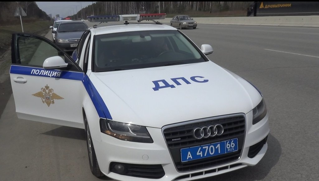 37 штрафов за езду в левой полосе. Итог рейда ГИБДД 5 мая