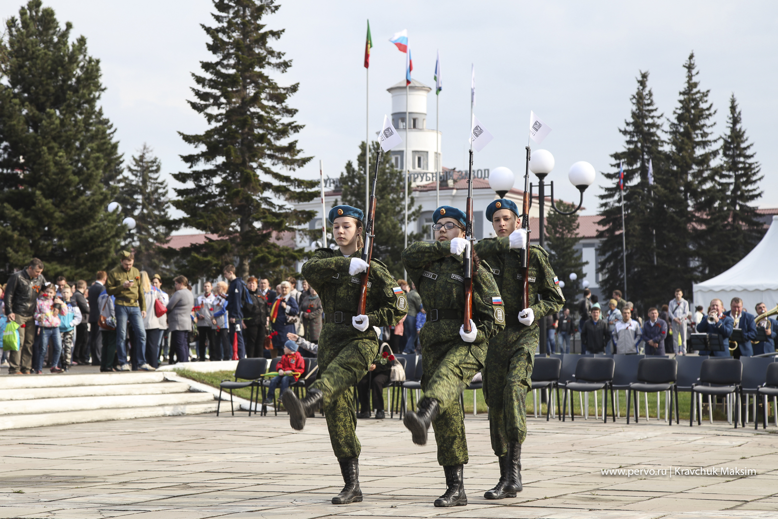 В Первоуральске прошел Парад Победы. Фотографии