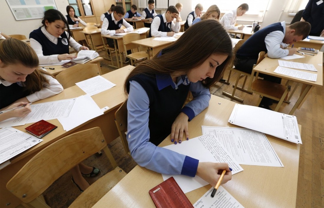 Экзамены по литературе и географии открывают основной период ЕГЭ