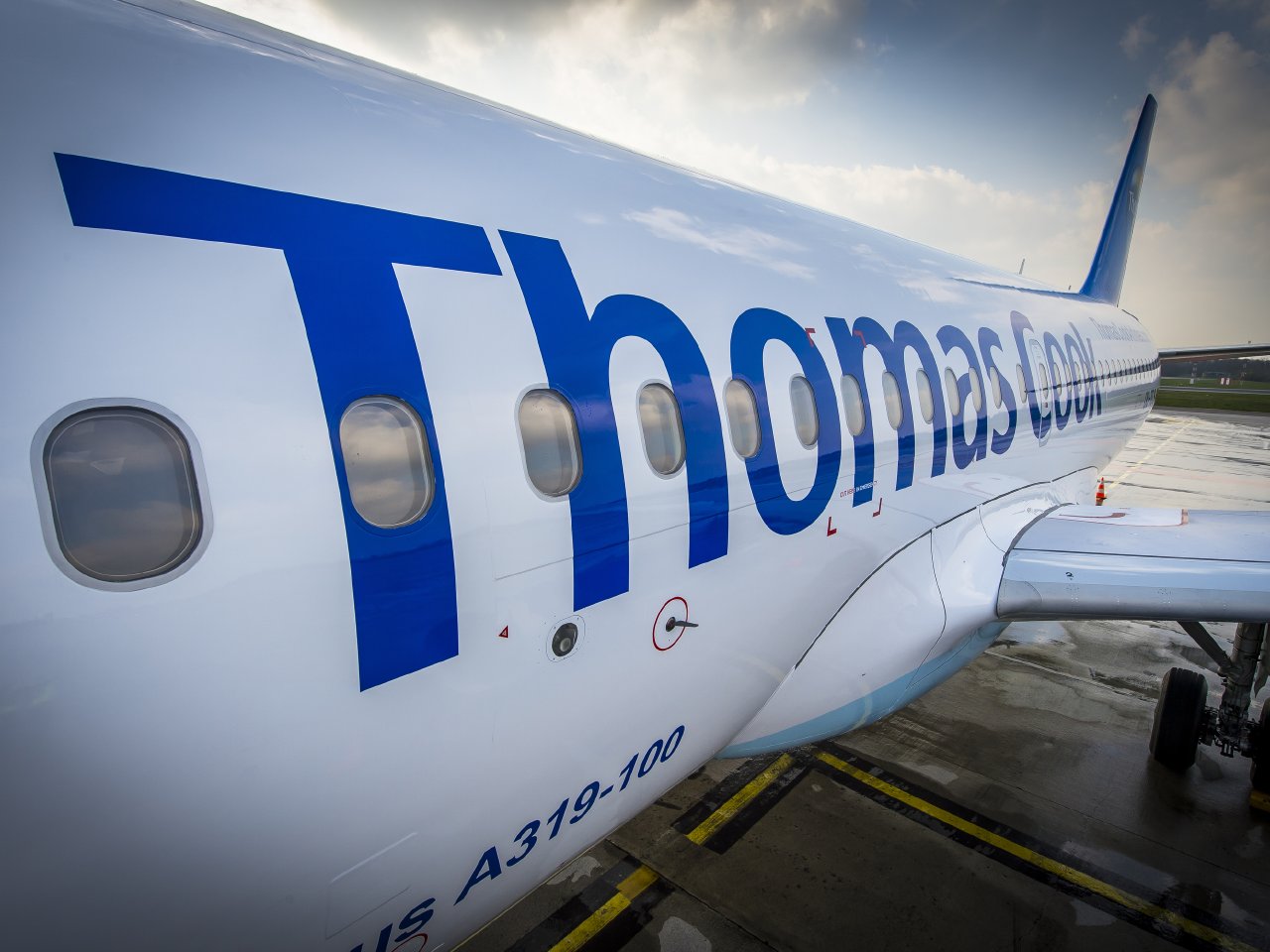 Старейший туроператор мира Thomas Cook объявил о прекращении работы
