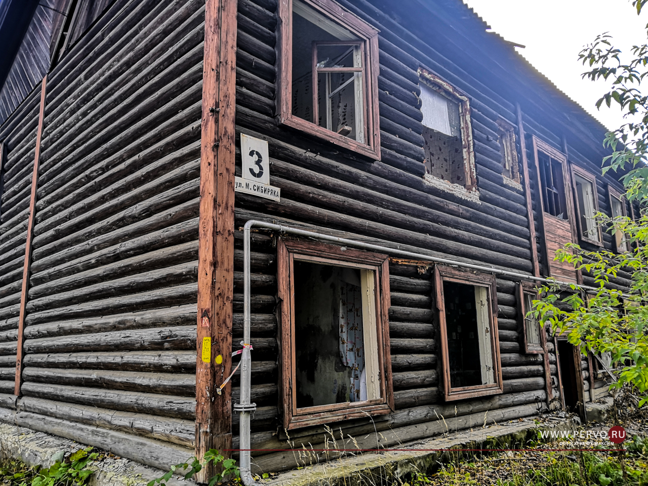 15 аварийных домов Первоуральска будут расселены до 2025 года