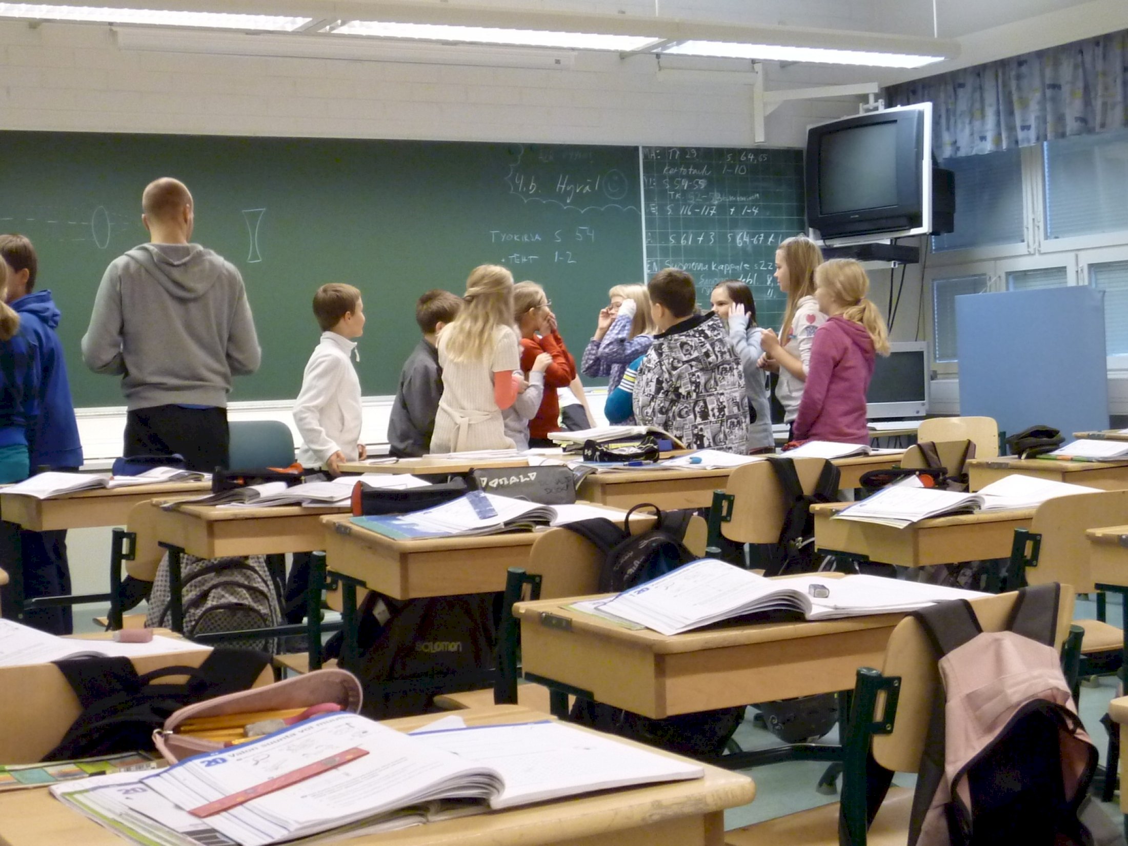 Почти половина жителей Украины против закрытия русских школ