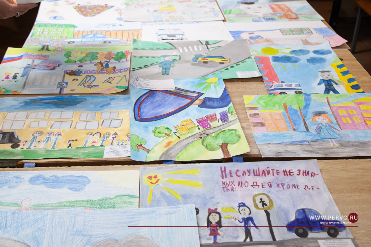 В Первоуральске подвели итоги конкурса детских рисунков «Полиция глазами детей»