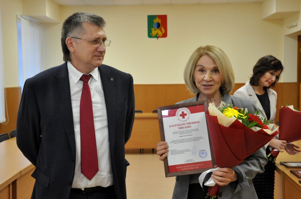 Первоуральцев наградили за неравнодушие