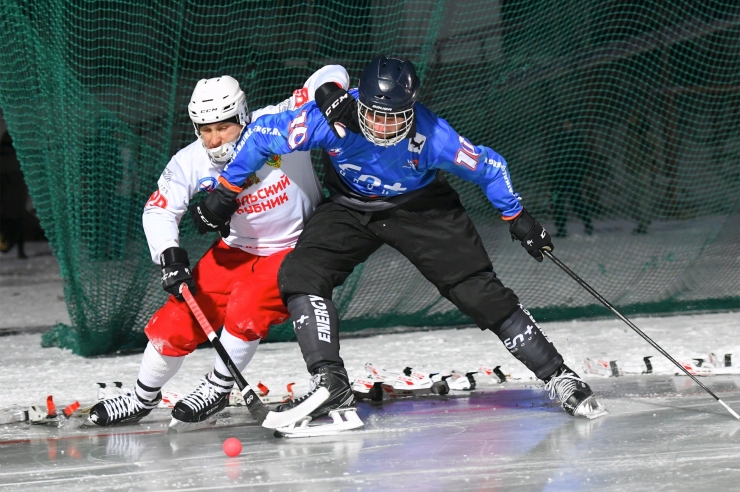 «Уральский трубник» на своем поле принимает «Байкал-Энергия»