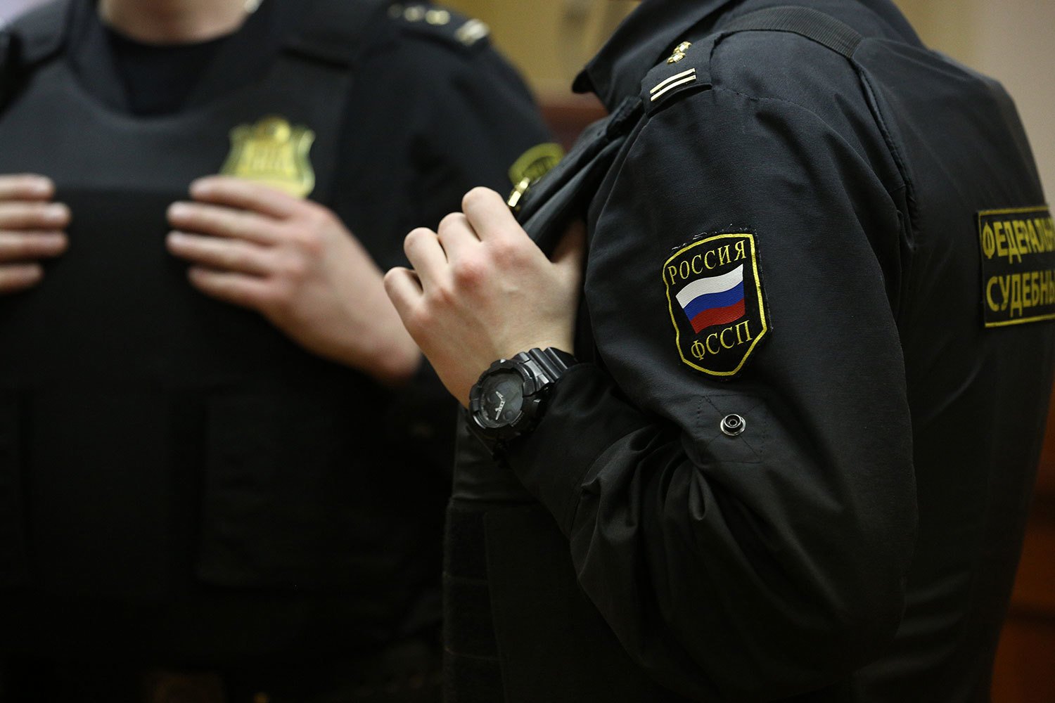 В Первоуральске арестовано имущество злостных неплательщиков налогов