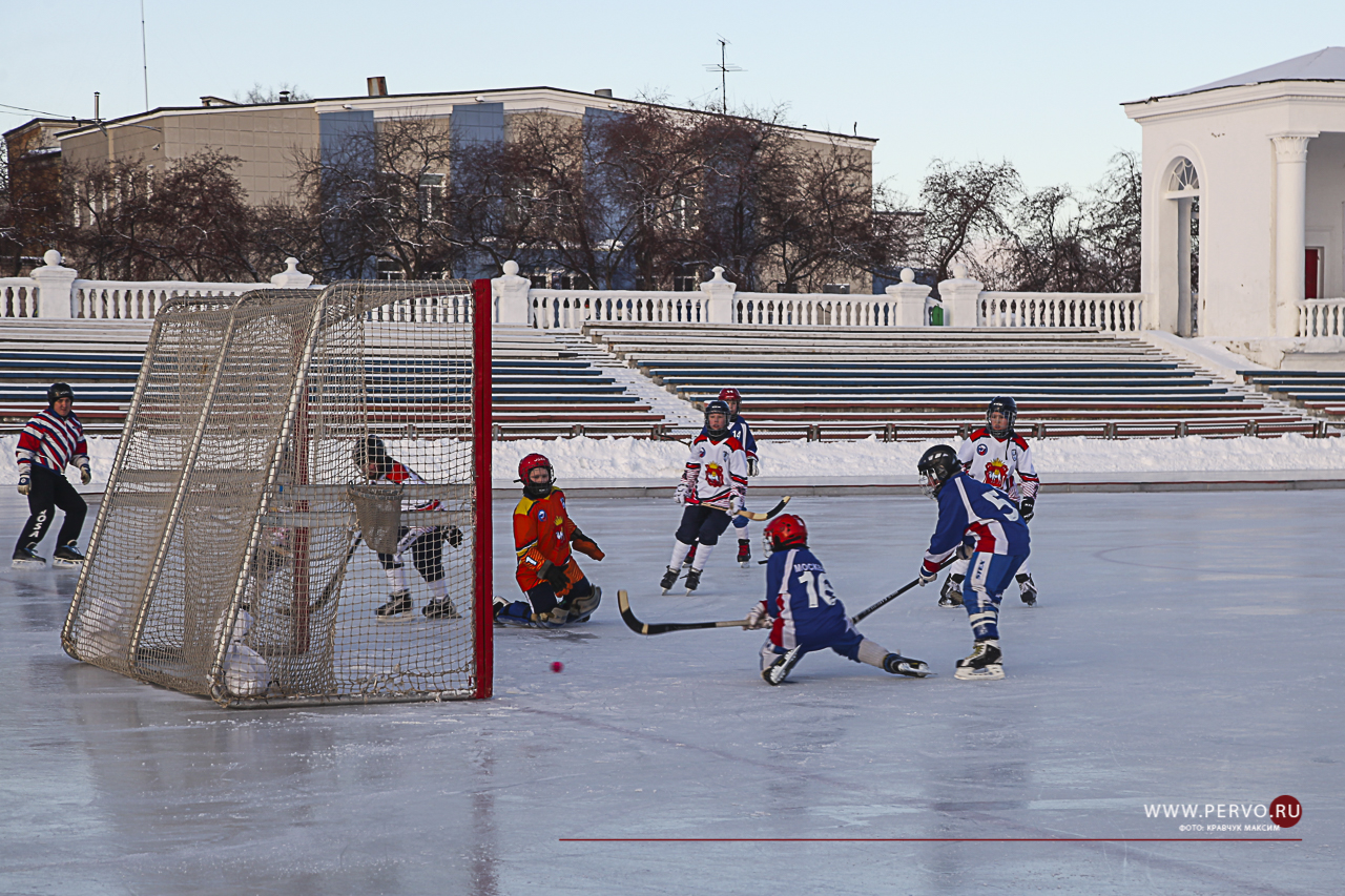 В Первоуральск съехались юные хоккеисты со всей области