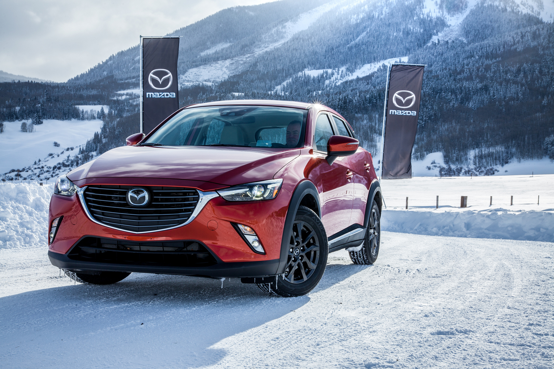 Новогодняя ликвидация склада машин Mazda от официального дилера