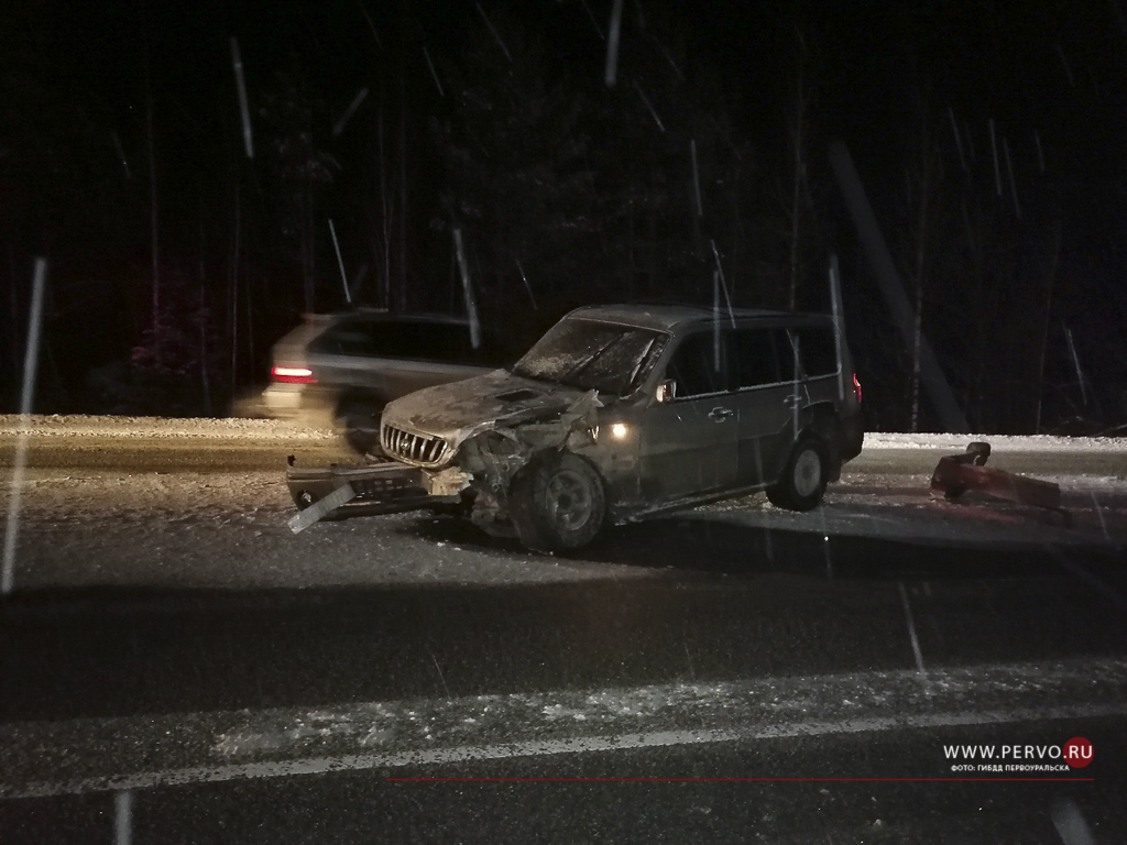 Смертельное ДТП произошло на 299 км автодороги Пермь-Екатеринбург