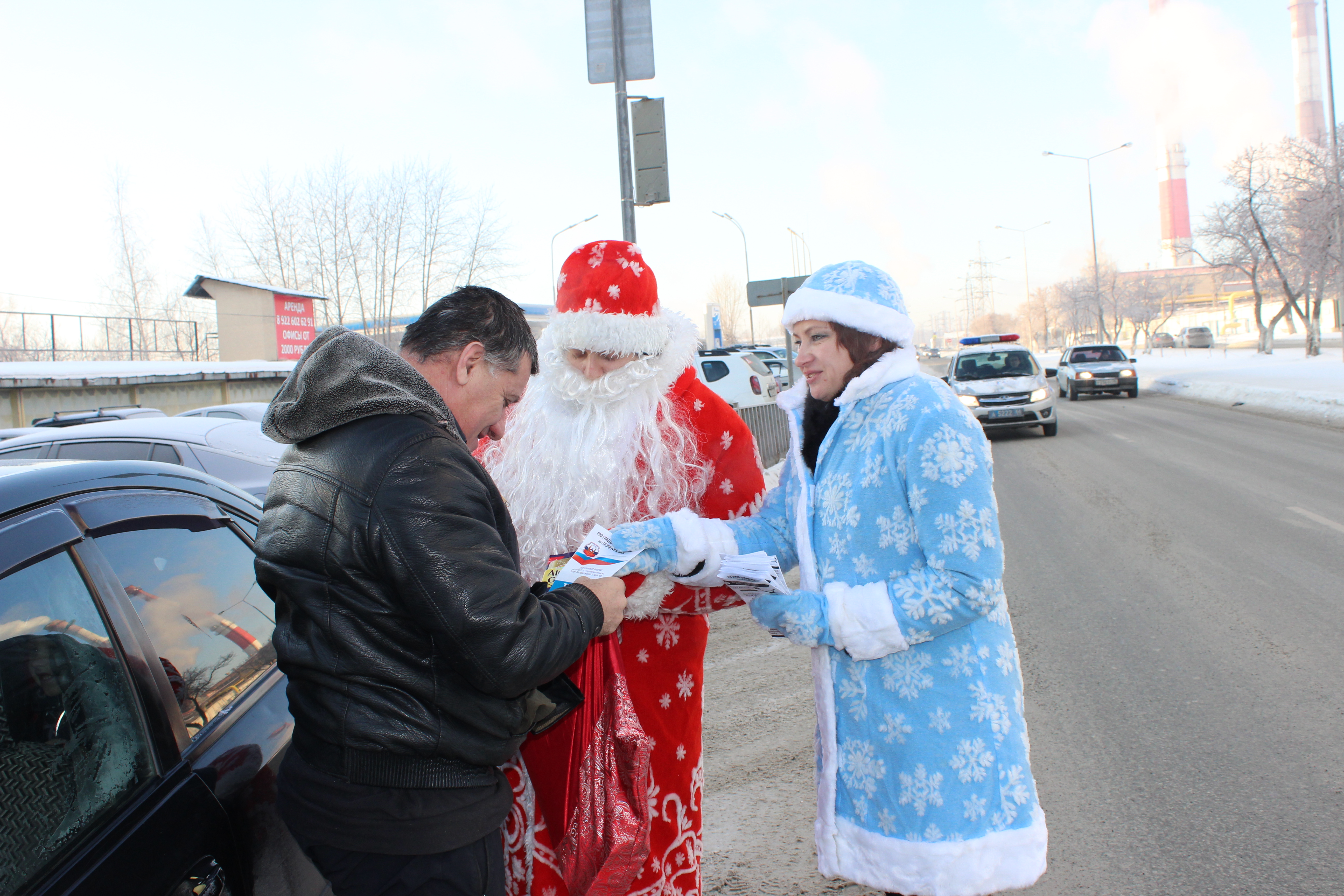 Акция «Полицейский Дед Мороз 2020» прошла в Первоуральске