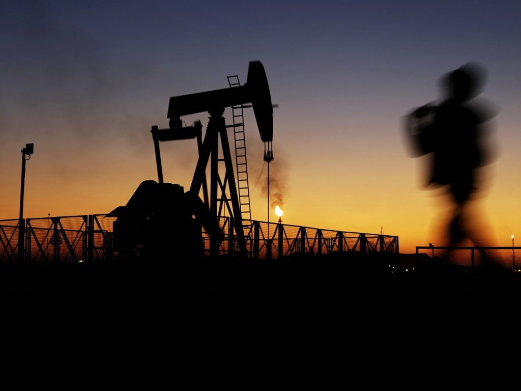Нефть продолжила расти