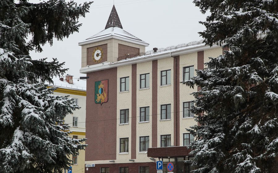 График приема в администрации на январь