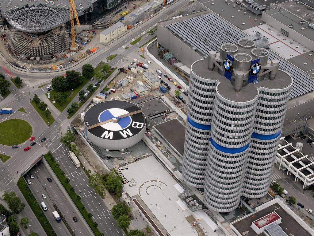 BMW не будет строить завод в России