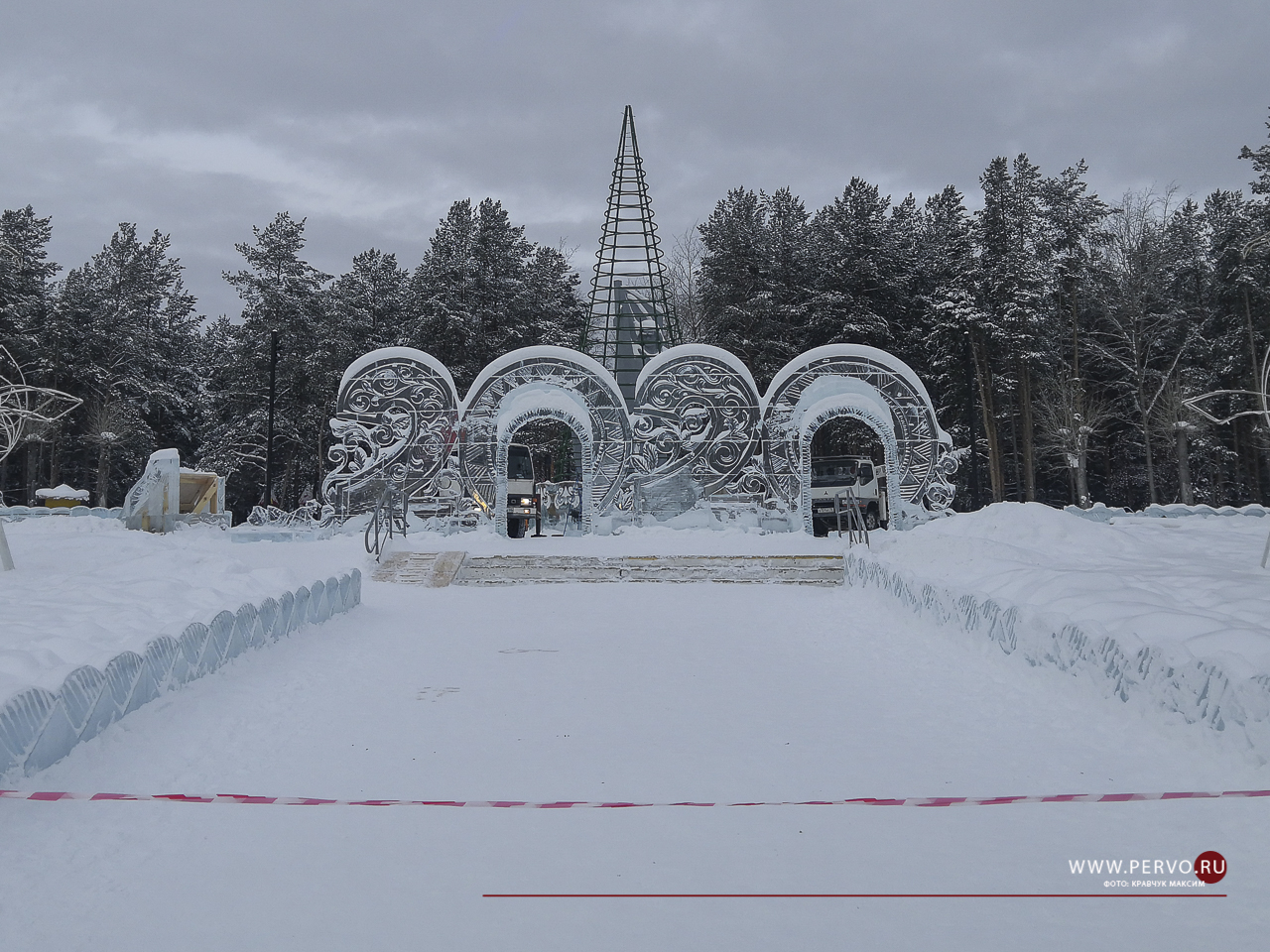 Праздник кончился: в Первоуральске демонтируют ледовые городки